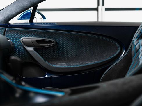 Used 2023 Bugatti Chiron Pur Sport AWD/4WD image 10