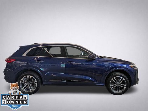 Used 2025 Audi Q5 Premium Plus w/ Premium Plus AWD/4WD image 3