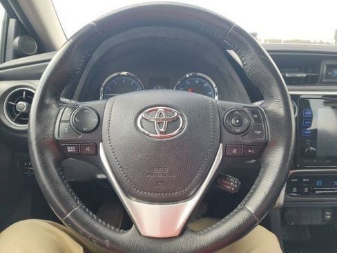 Used 2017 Toyota Corolla SE image 9