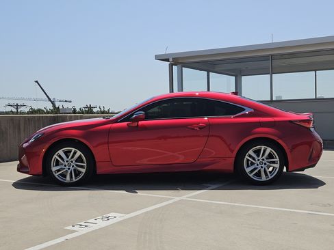 Used 2024 Lexus RC 300 w/ Premium Package RWD image 2