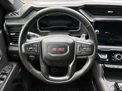 Used 2022 GMC Sierra 1500 AT4 w/ AT4 Premium Package AWD/4WD image 11
