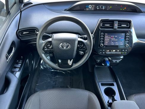 Certified 2021 Toyota Prius LE image 14