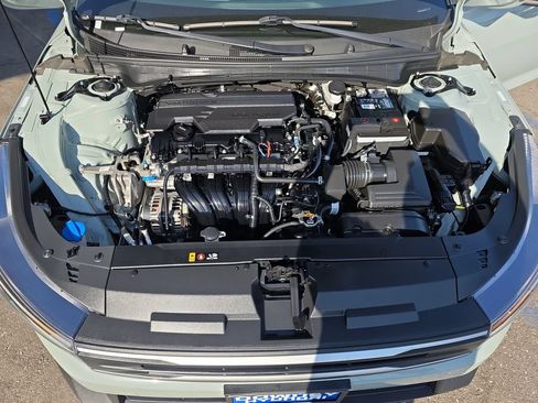 Used 2025 Kia K4 FWD image 18
