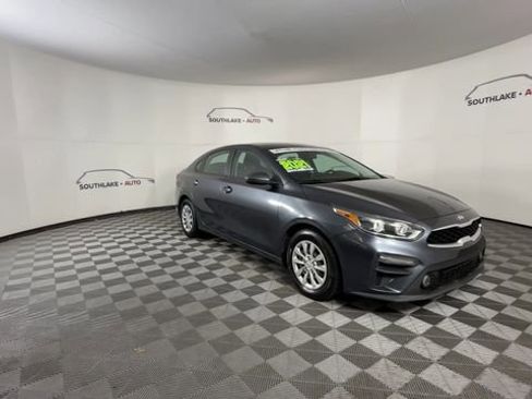 Used 2021 Kia Forte Sedan FWD image 2