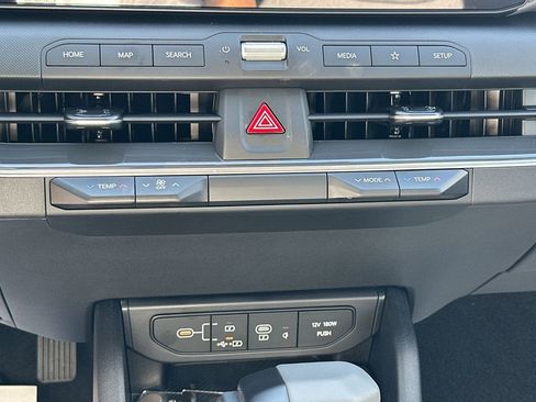 New 2025 Kia K4 EX image 17