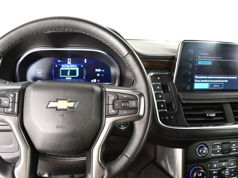 Used 2023 Chevrolet Tahoe LT w/ Luxury Package AWD/4WD image 17