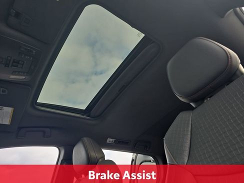 Certified 2024 Toyota Sienna XSE image 35