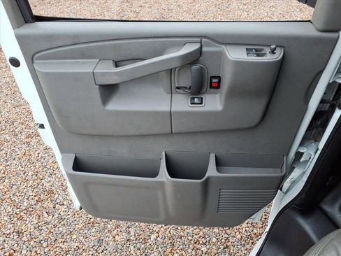 Used 2021 Chevrolet Express 2500 Extended w/ Driver Convenience Package image 18