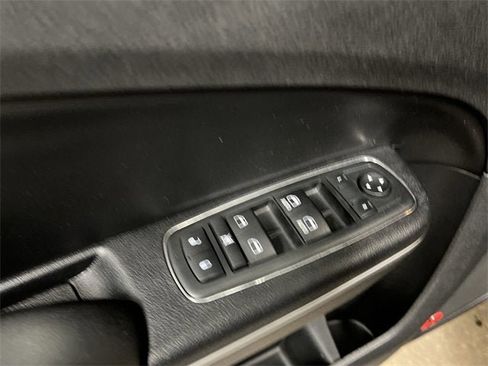 Used 2014 Chrysler 300 AWD w/ Driver Convenience Group image 23