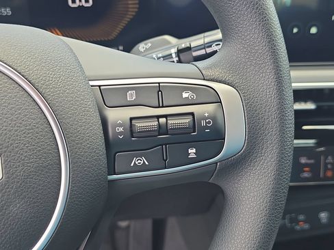 New 2026 Kia K5 LXS FWD image 30