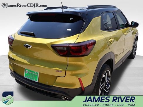 Used 2025 Chevrolet TrailBlazer RS w/ Driver Confidence Package FWD image 5