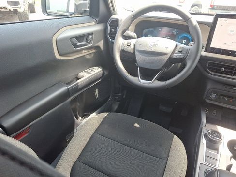 New 2025 Ford Bronco Sport Big Bend image 9