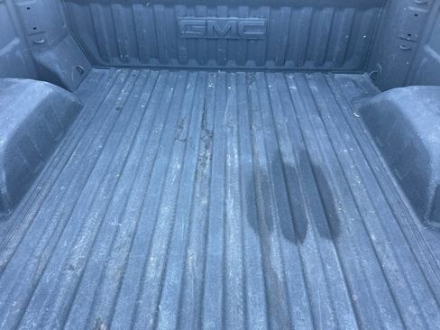 Used 2024 GMC Sierra 1500 Elevation image 17