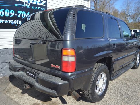Used 2003 GMC Yukon Denali image 4