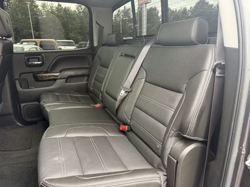Used 2016 GMC Sierra 2500 Denali w/ Duramax Plus Package AWD/4WD image 12