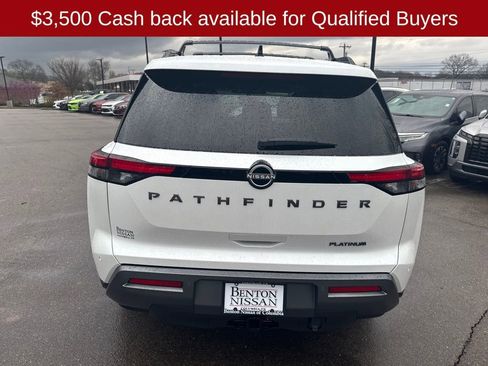 New 2026 Nissan Pathfinder Platinum image 7