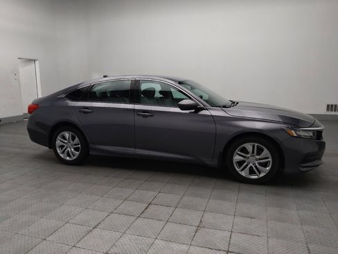 Used 2019 Honda Accord LX image 11