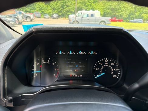 Used 2018 Ford F150 XL w/ Equipment Group 101A Mid AWD/4WD image 17
