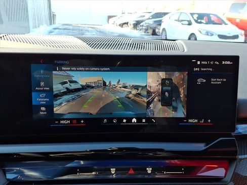 Used 2025 BMW M5 Touring w/ M Driver's Package image 18