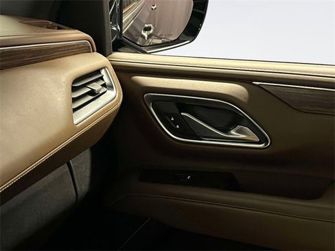 Used 2023 Chevrolet Tahoe High Country image 33