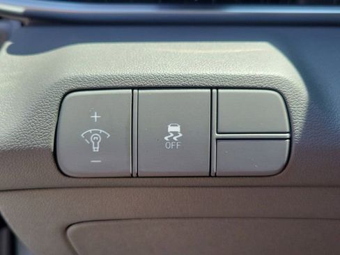New 2026 Hyundai Elantra Sport FWD image 18