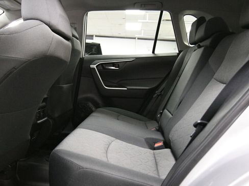 Certified 2022 Toyota RAV4 XLE image 21