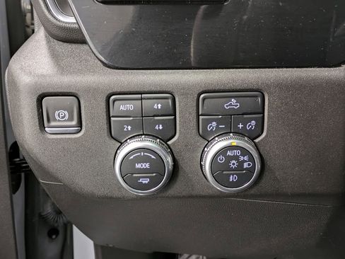 Used 2024 GMC Sierra 1500 Elevation w/ Preferred Package image 21