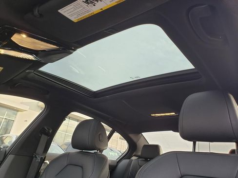 Used 2019 BMW 540i xDrive w/ Convenience Package image 20