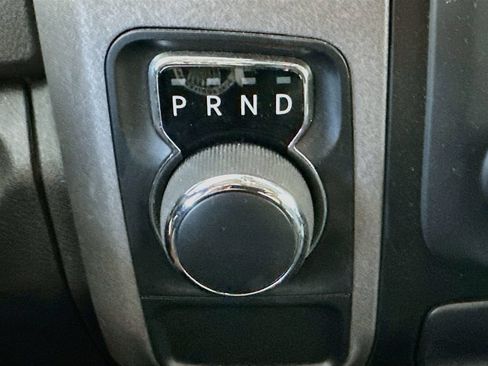 Used 2018 RAM 1500 Express RWD image 16