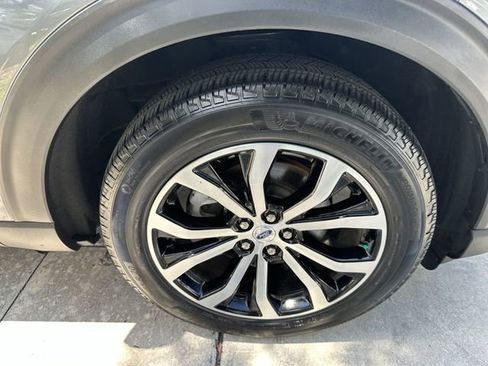 Used 2025 Ford Explorer ST-Line AWD/4WD image 11