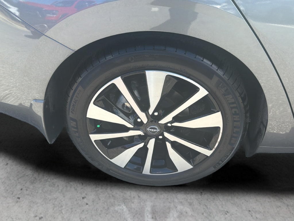 Certified 2024 Nissan Sentra SV w/ SV Premium Package FWD image 56