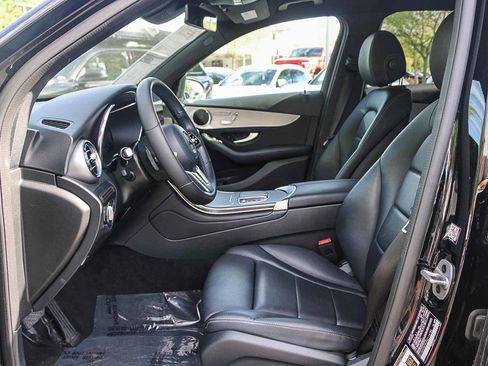 Used 2022 Mercedes-Benz GLC 300 image 18