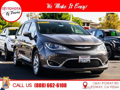 Used 2020 Chrysler Pacifica Limited FWD image 1