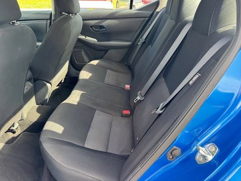 Used 2024 Nissan Sentra SV FWD image 10