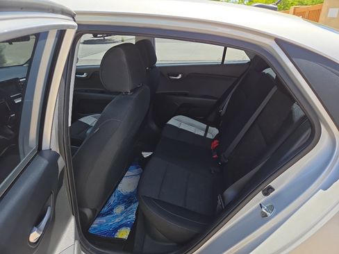 Used 2020 Kia Rio S FWD image 5