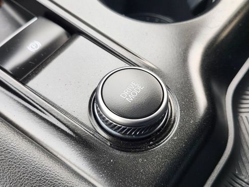 Certified 2025 Ford Explorer Active AWD/4WD image 27