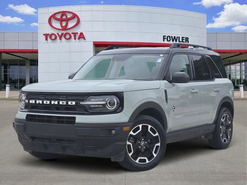 Used 2023 Ford Bronco Sport Outer Banks AWD/4WD image 1