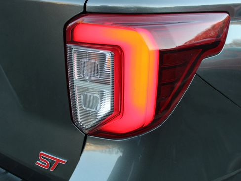 Used 2020 Ford Explorer ST AWD/4WD image 31