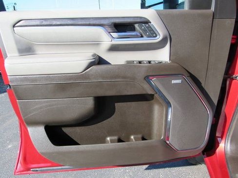 Used 2024 Chevrolet Silverado 2500 LTZ w/ LTZ Plus Package image 10