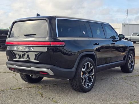 Used 2023 Rivian R1S Adventure AWD/4WD image 5