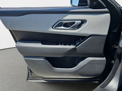 Certified 2026 Land Rover Range Rover Velar Dynamic SE AWD/4WD image 27