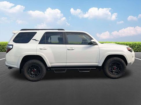 Certified 2024 Toyota 4Runner TRD Off-Road Premium w/ Moonroof Package AWD/4WD image 3