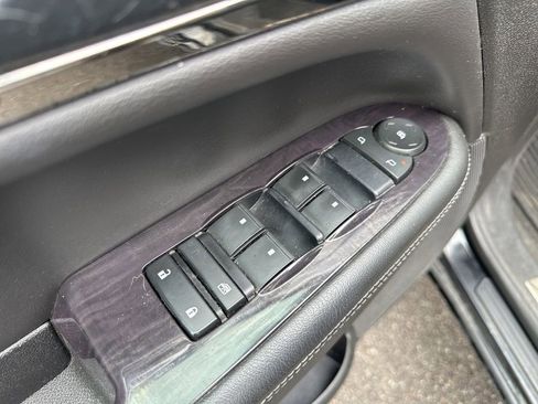 Used 2017 Buick Enclave Leather FWD image 17