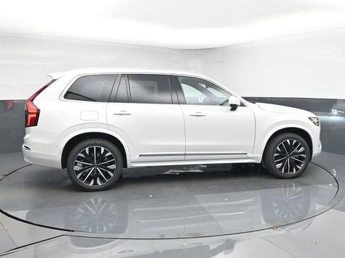 New 2026 Volvo XC90 B6 Ultra w/ Protection Package image 8