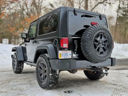 Used 2015 Jeep Wrangler Sport AWD/4WD image 10