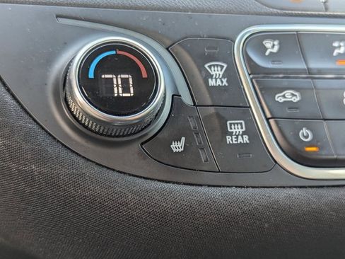 Used 2024 Chevrolet Malibu LT image 16