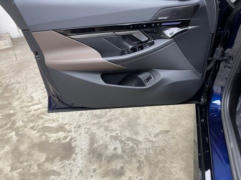 Certified 2026 BMW 530i xDrive w/ M Sport Package image 10