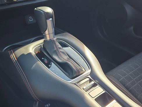 Certified 2025 Honda HR-V Sport image 25