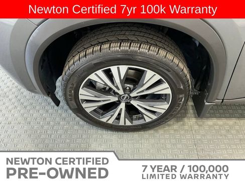 Used 2023 Nissan Rogue SV FWD image 41