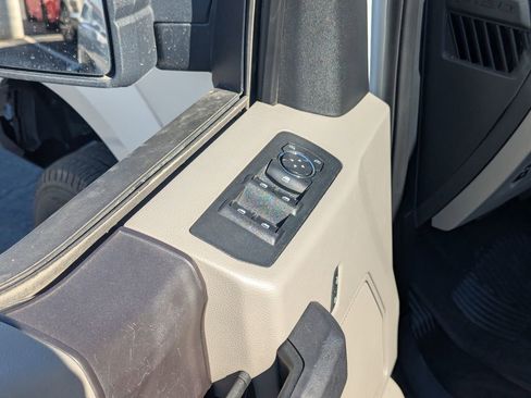 Used 2019 Ford F150 XL w/ Equipment Group 101A Mid AWD/4WD image 26